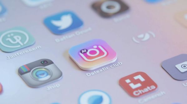 Feed Instagram : les applis qui changent vraiment le rendu d'un profil